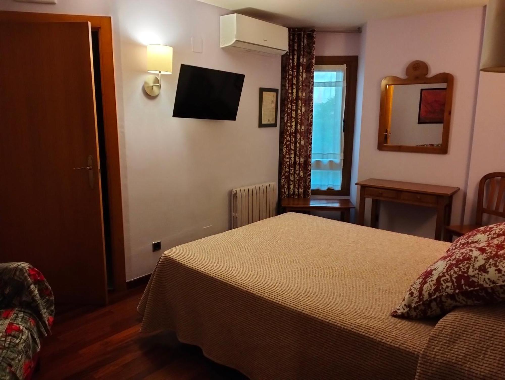 Hotel Aragueells Benasque Luaran gambar