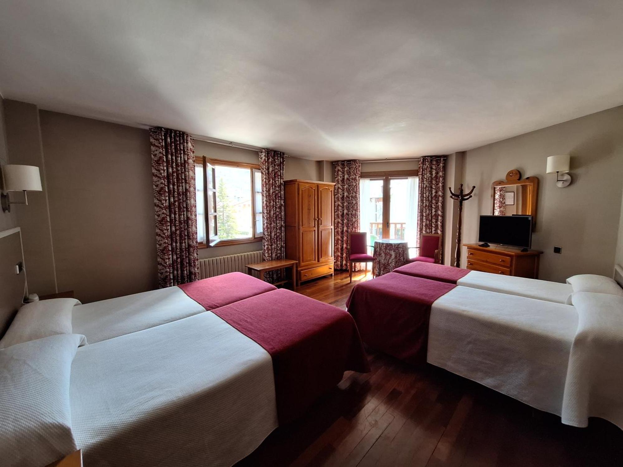 Hotel Aragueells Benasque Luaran gambar