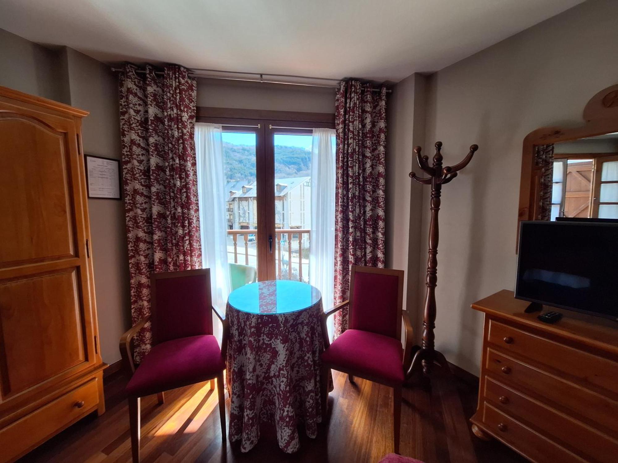 Hotel Aragueells Benasque Luaran gambar