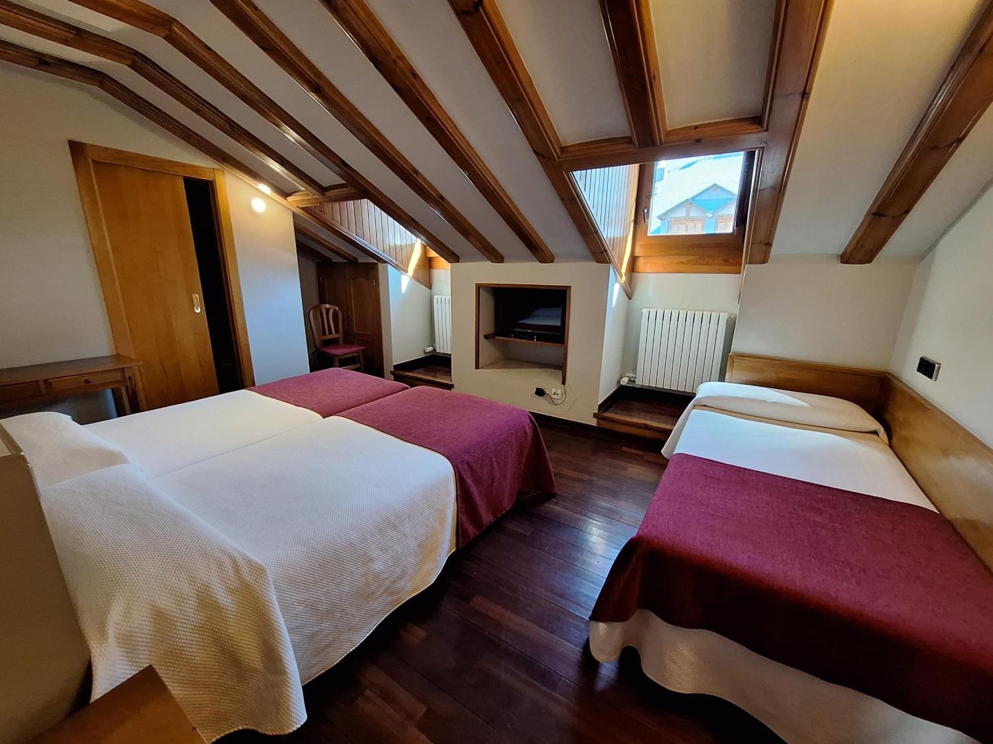 Hotel Aragueells Benasque Luaran gambar